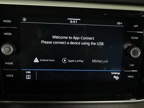 Certified 2023 Volkswagen Atlas SE w/ Panoramic Sunroof Package image 25