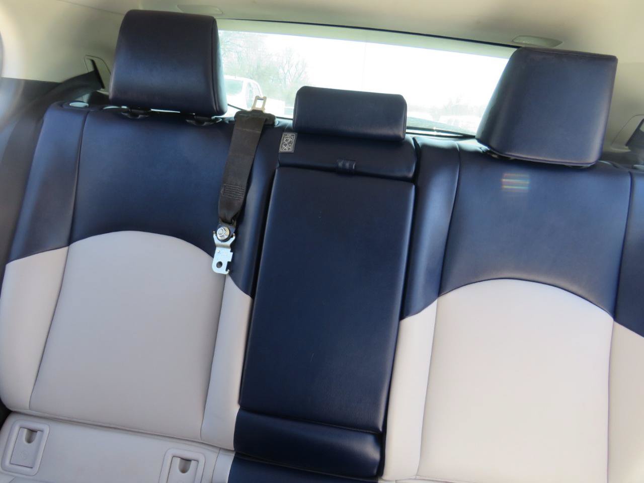 Used 2019 Lexus UX 200 FWD image 5