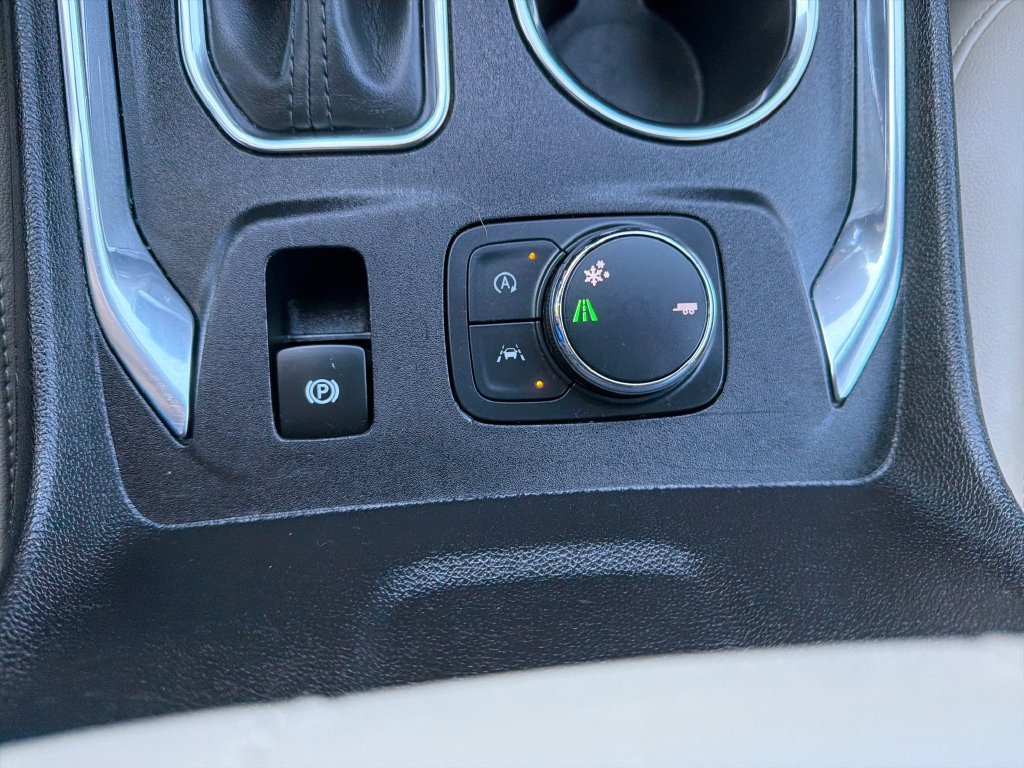 Used 2023 Chevrolet Traverse LT w/ LT Premium Package FWD image 24