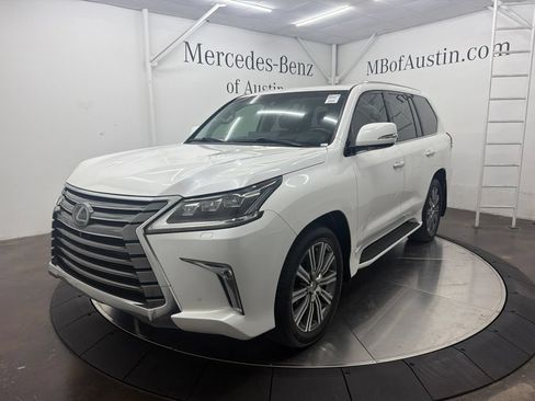 Used 2016 Lexus LX 570 4WD w/ Luxury Package image 3