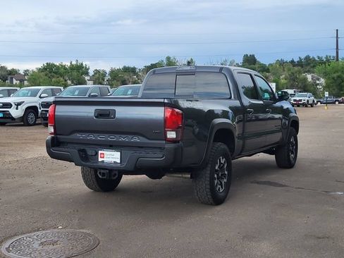 Used 2022 Toyota Tacoma TRD Off-Road AWD/4WD image 6