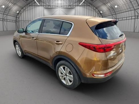Used 2017 Kia Sportage LX AWD/4WD image 4