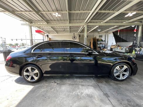 Used 2019 Mercedes-Benz E 300 image 3