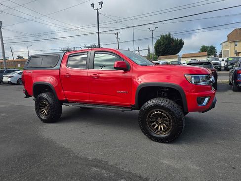 Used 2019 Chevrolet Colorado LT w/ LT Convenience Package AWD/4WD image 6