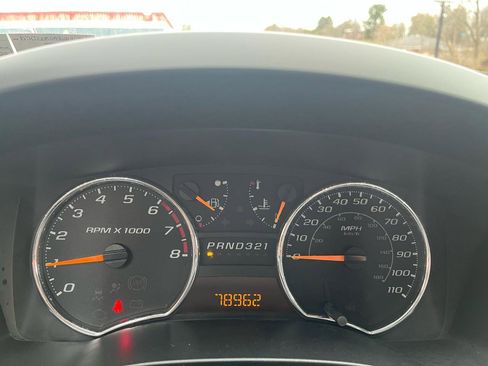 Used 2010 GMC Canyon SLE image 18