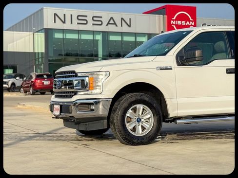 Used 2020 Ford F150 XLT w/ Equipment Group 301A Mid image 3