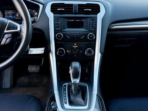 Used 2014 Ford Fusion SE image 14