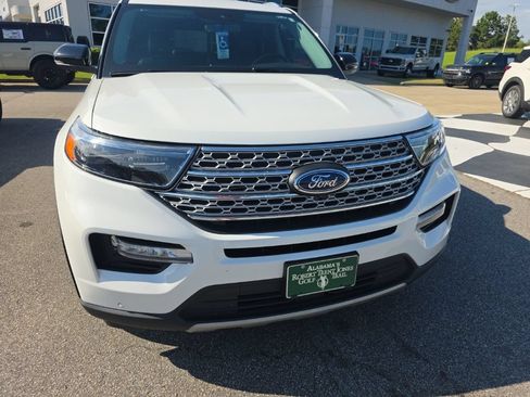 Used 2023 Ford Explorer Limited w/ Equipment Group 301A RWD image 8