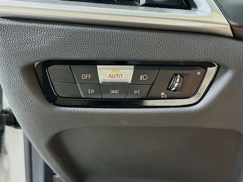 Used 2025 BMW 330i Sedan RWD image 17