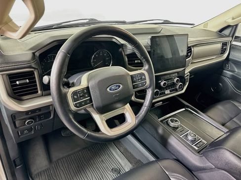 Certified 2023 Ford Expedition XLT AWD/4WD image 11