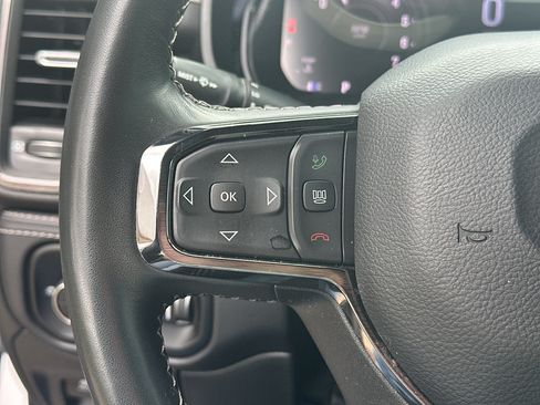 Used 2024 RAM 1500 Limited AWD/4WD image 19