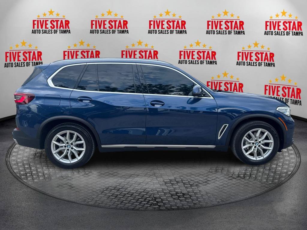 Used 2022 BMW X5 xDrive40i w/ Executive Package AWD/4WD image 8