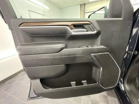 Used 2023 Chevrolet Silverado 1500 LT AWD/4WD image 13