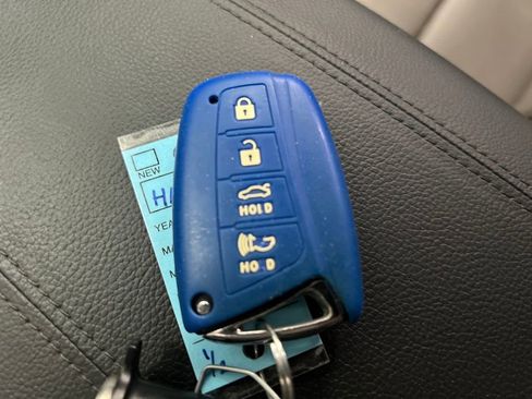 Used 2018 Hyundai Santa Fe Sport w/ 2.4L Tech Package 04 image 33