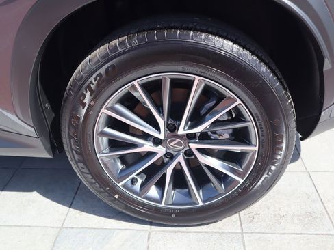 New 2026 Lexus NX 350h FWD image 12