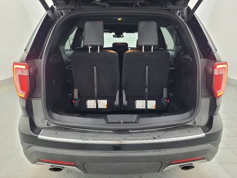 Used 2018 Ford Explorer XLT w/ Equipment Group 202A image 29