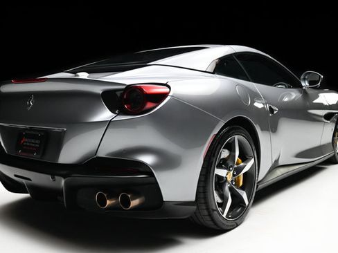 Used 2022 Ferrari Portofino M RWD image 39