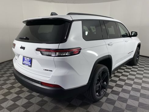 New 2025 Jeep Grand Cherokee L Limited w/ Black Appearance Package image 8