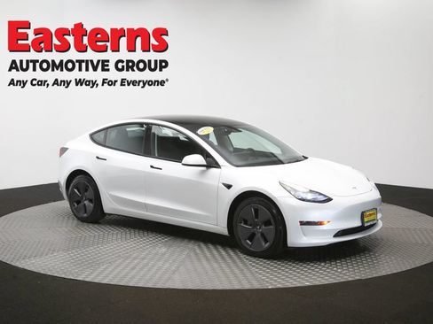 Used 2023 Tesla Model 3 Standard Range RWD image 43
