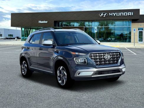 New 2026 Hyundai Venue SEL FWD image 11