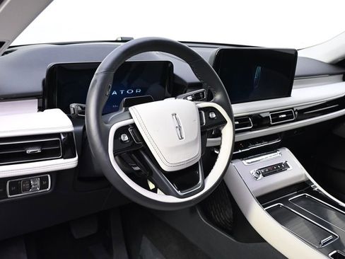 New 2026 Lincoln Aviator Reserve w/ Jet Appearance Package AWD/4WD image 11
