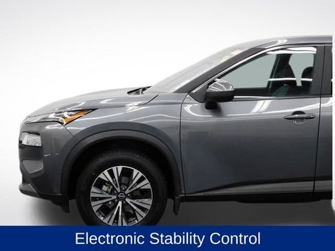 Used 2023 Nissan Rogue SV image 18