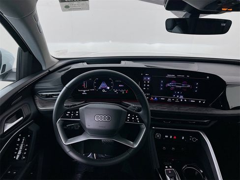 New 2025 Audi Q5 2.0T Premium Plus image 23