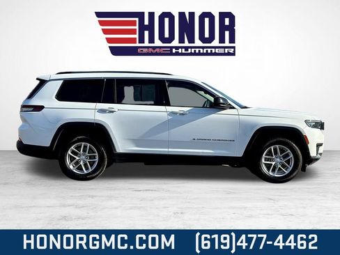 Used 2023 Jeep Grand Cherokee L Laredo image 2