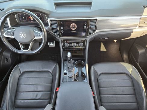 Used 2021 Volkswagen Atlas SEL Premium image 33