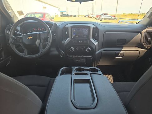 Used 2024 Chevrolet Silverado 1500 Custom w/ Turbomax Blackout Package AWD/4WD image 9