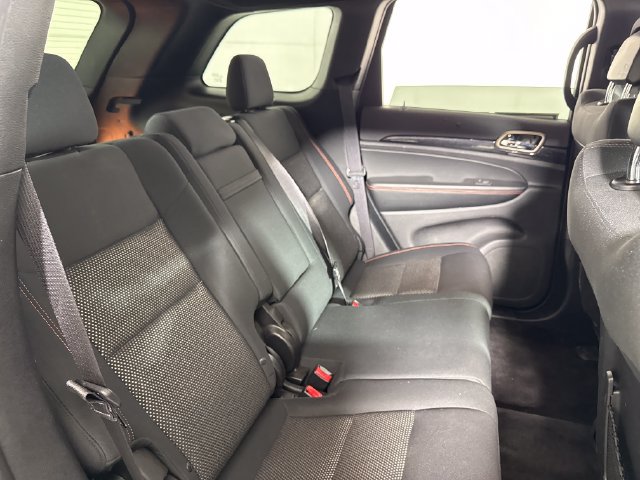 Used 2017 Jeep Grand Cherokee Laredo AWD/4WD image 16