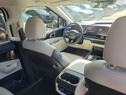 New 2026 Kia Carnival SX Prestige FWD image 13