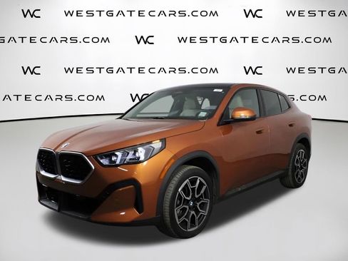 Used 2025 BMW X2 xDrive28i AWD/4WD image 1