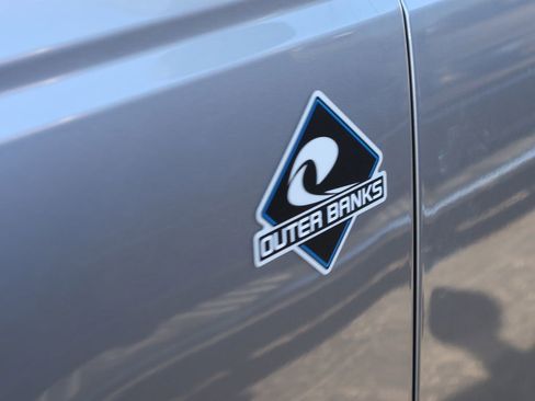 Used 2024 Ford Bronco Outer Banks image 4