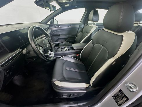 Used 2025 Kia K5 GT-Line w/ GT-Line Premium Package image 13