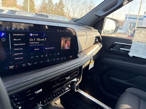 New 2026 Chevrolet Tahoe Premier w/ Sun And Tow Package AWD/4WD image 44