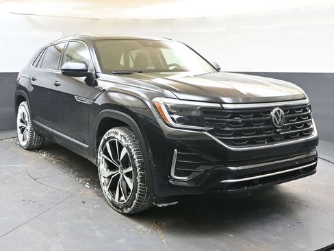 New 2026 Volkswagen Atlas Cross Sport SEL Premium R-Line image 8