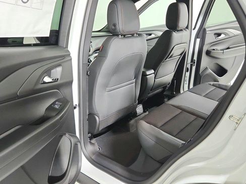 Used 2023 Chevrolet TrailBlazer RS w/ Sun and Liftgate Package FWD image 21
