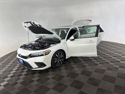 Used 2024 Honda Civic EX image 13