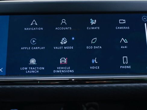 Used 2023 Land Rover Range Rover Evoque R-Dynamic S image 17