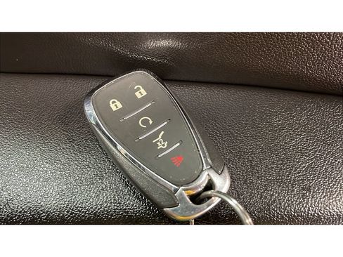 Used 2023 Chevrolet Traverse LT AWD/4WD image 21