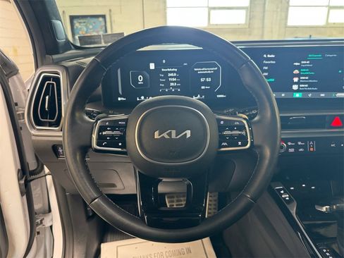Certified 2024 Kia Sorento SX Prestige image 15