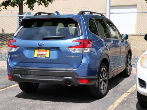 Used 2023 Subaru Forester Limited AWD/4WD image 8