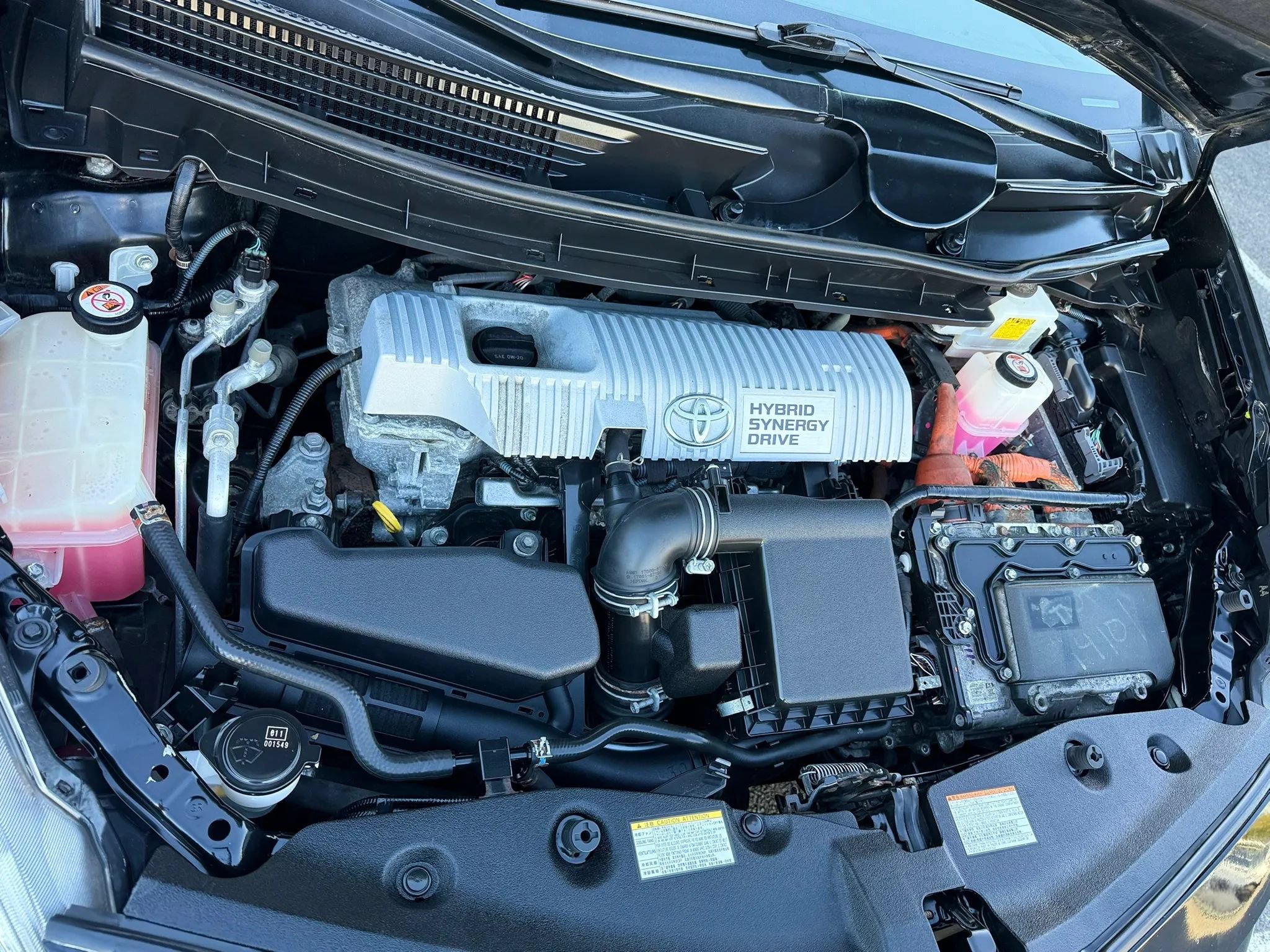Used 2017 Toyota Prius V Four w/ Carpet Mat Package FWD image 34
