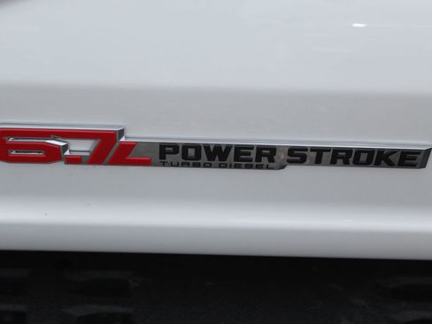 New 2026 Ford F350 Platinum w/ Tremor Off-Road Package AWD/4WD image 3