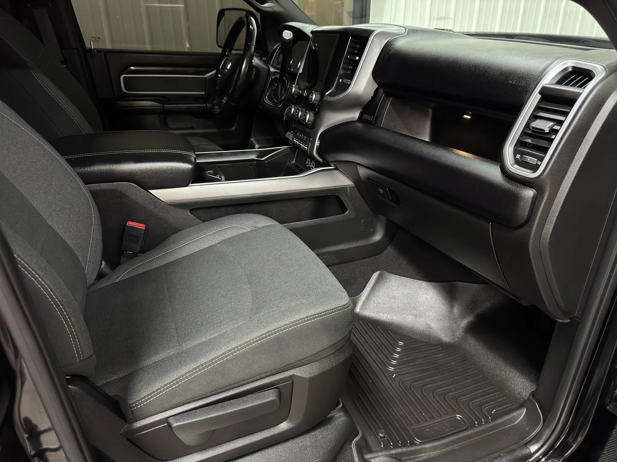 Used 2022 RAM 2500 Lone Star w/ Level A Equipment Group AWD/4WD image 15