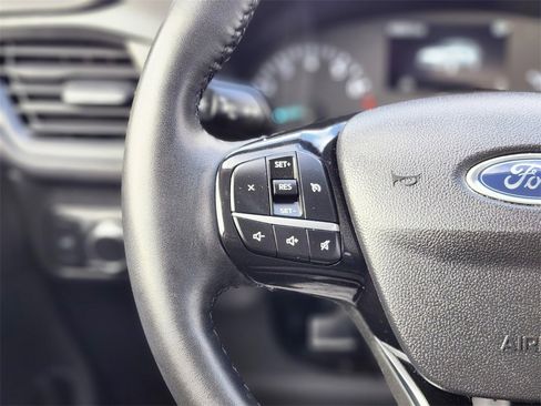 Certified 2022 Ford Escape SE w/ SE Sport Appearance Package image 27