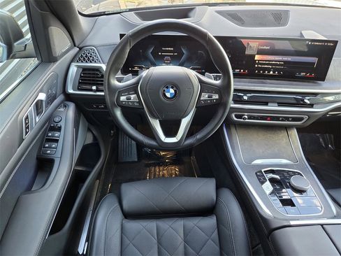 Used 2025 BMW X5 xDrive40i w/ Climate Comfort Package image 13