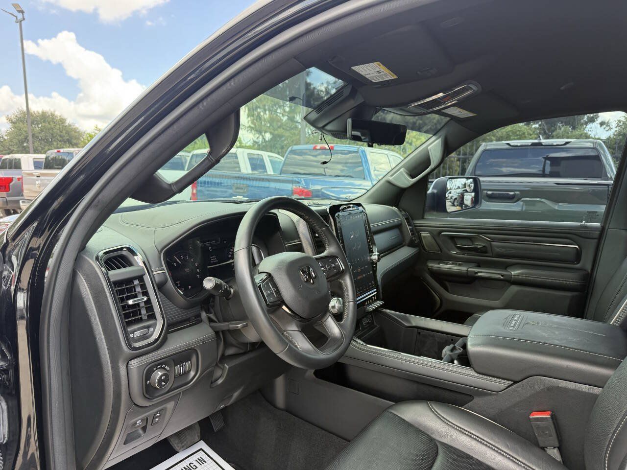 Used 2024 RAM 1500 Limited AWD/4WD image 6