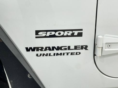 Used 2017 Jeep Wrangler Unlimited Sport w/ Quick Order Package 24S image 36